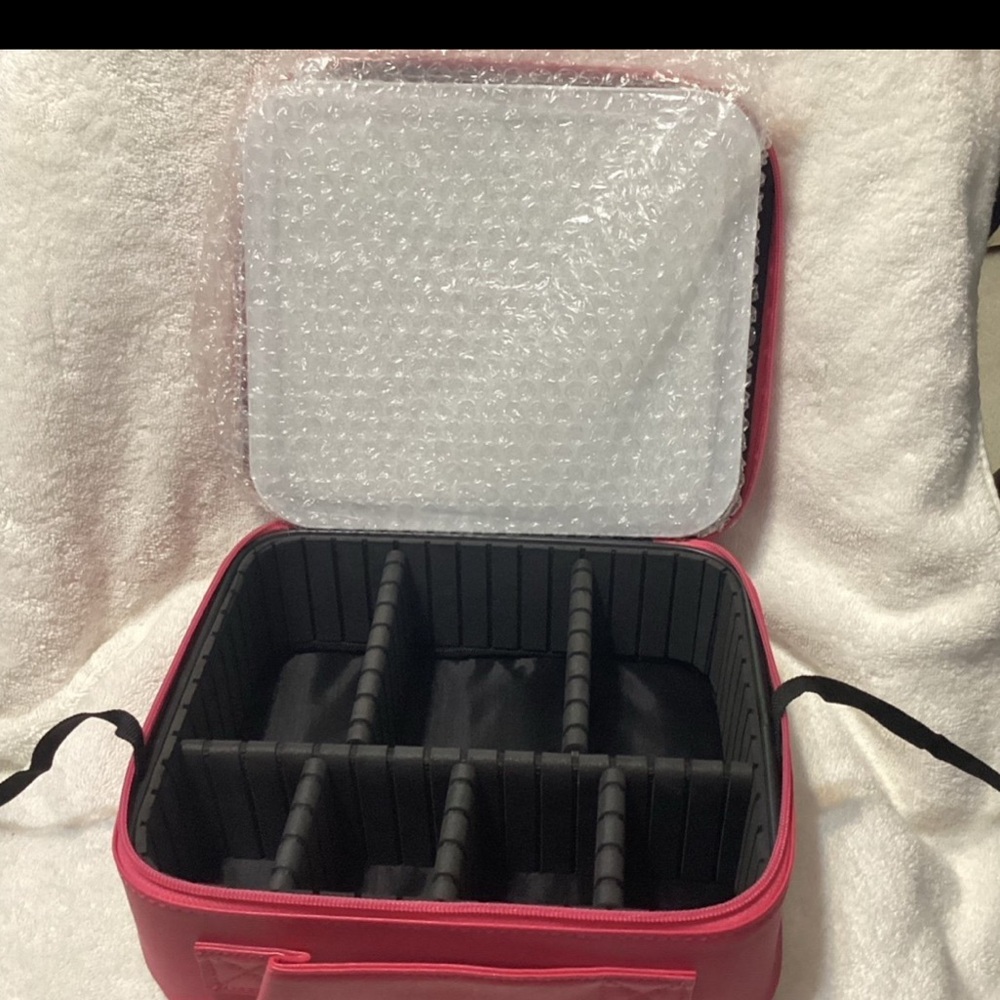 Pink Travel/Storage cosmetic case - Picture 2 of 7